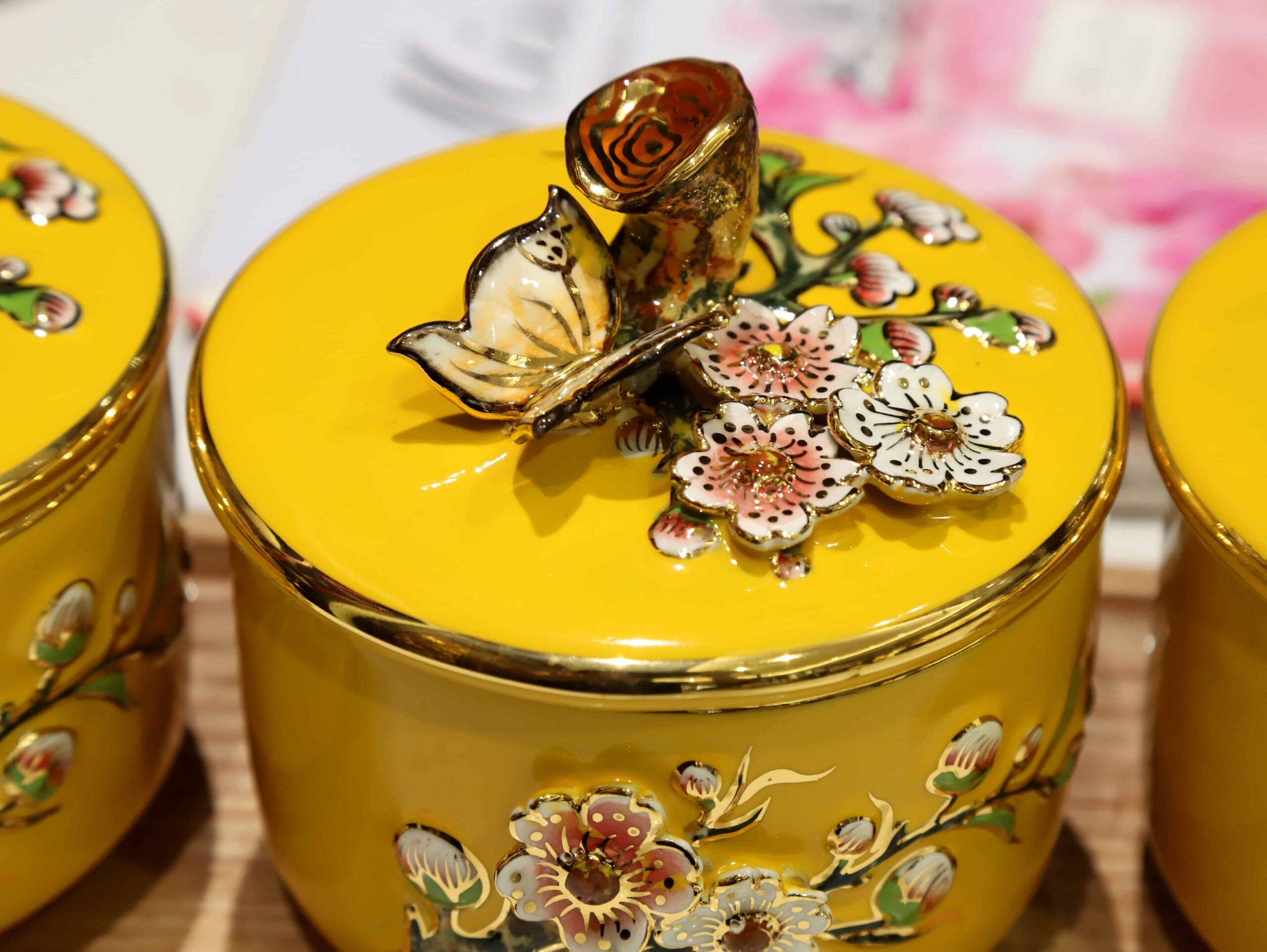 BỘ HŨ MỨT HOA ĐÀO XUÂN LẠC GỐM VẼ VÀNG - Image 7