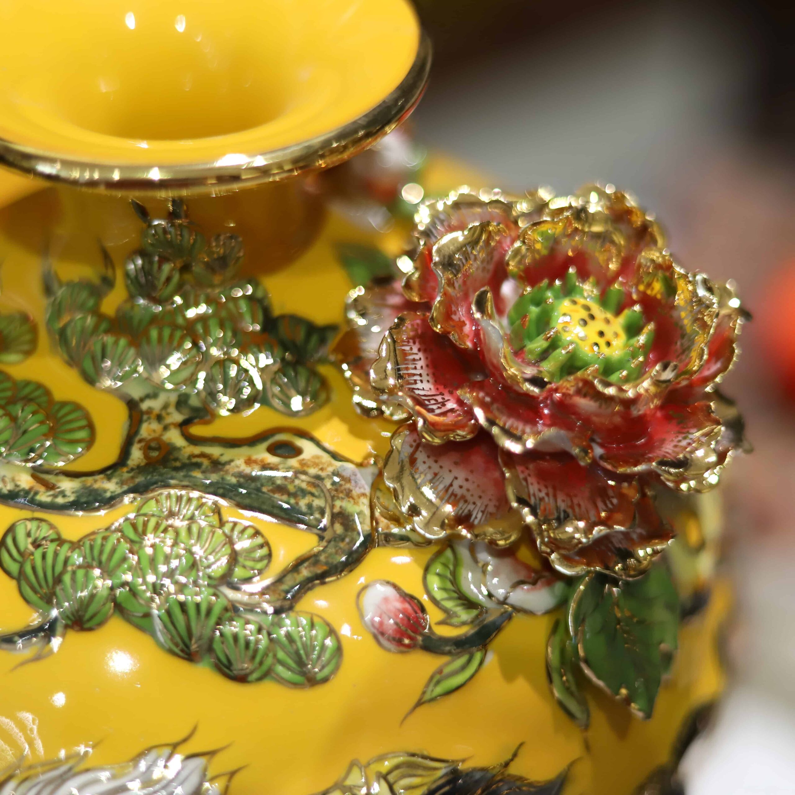 BÌNH HÚT LỘC MÃ ĐÁO THÀNH CÔNG H20 MEN VÀNG VẼ VÀNG - Image 3