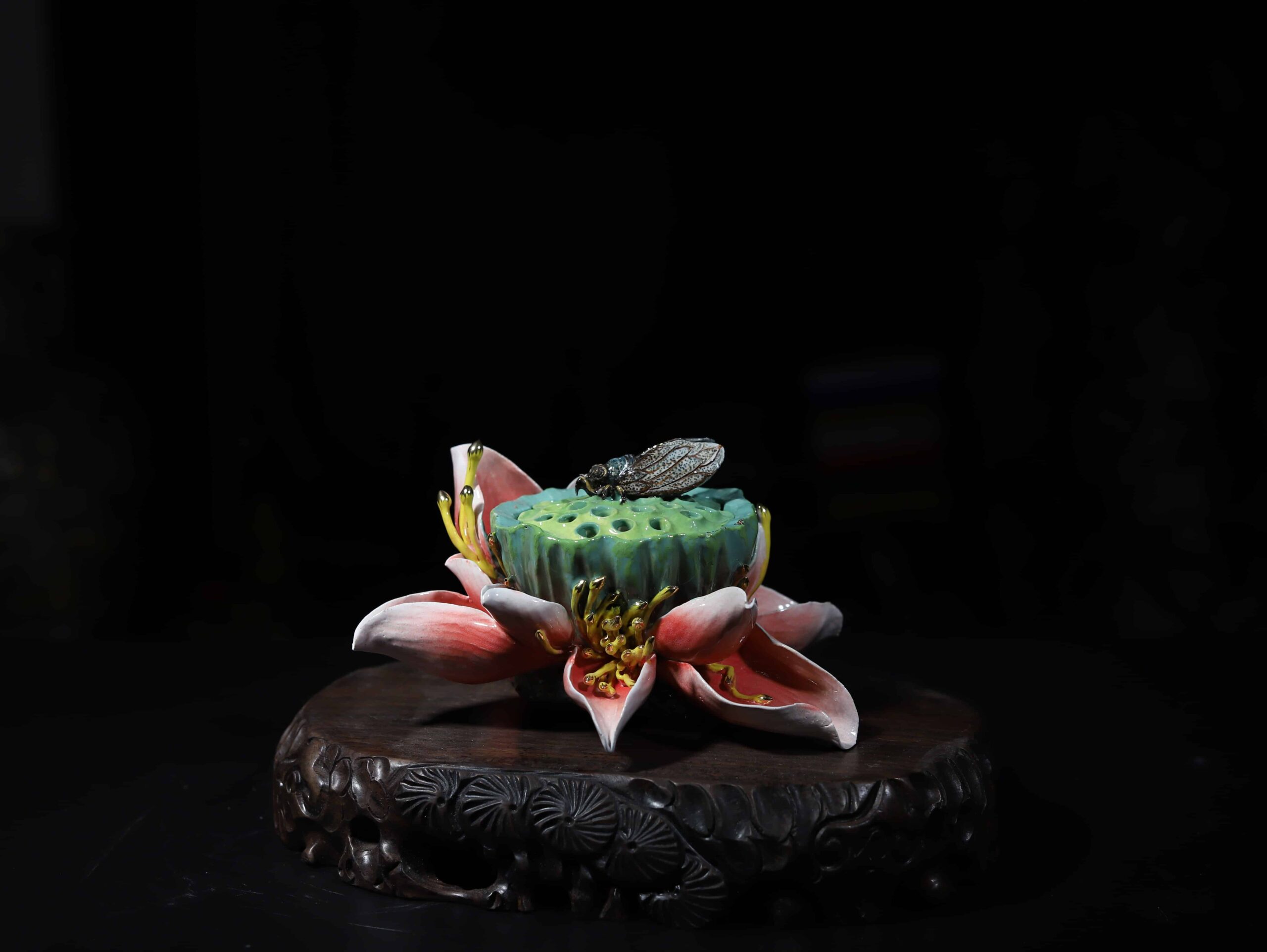 ĐỐT TRẦM BÔNG SEN HỒNG MEN VÂN MÂY