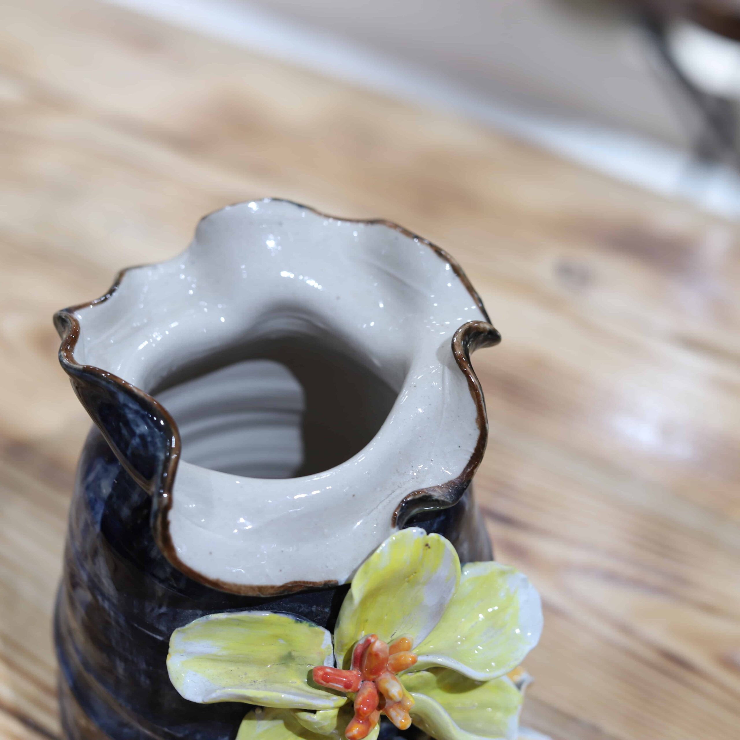 BÌNH HOA VUỐT TAY NGHỆ THUẬT BÁT TRÀNG - Image 6